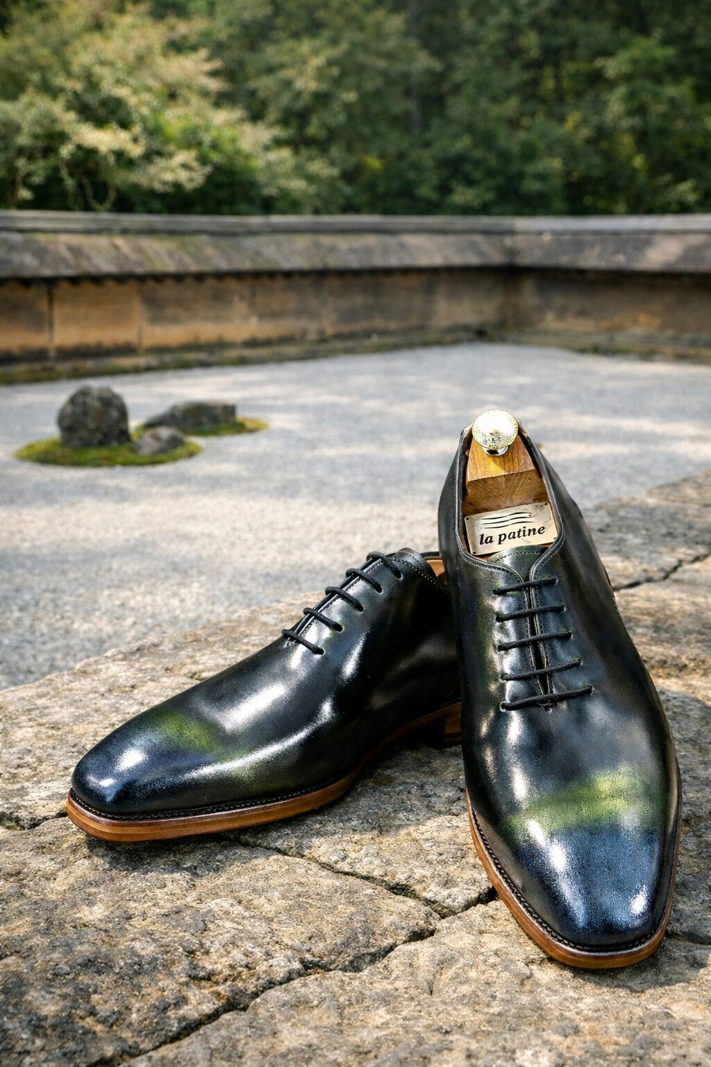 Senzaicha (仙斉茶) — a deep dark tone with layered hints of green and brown